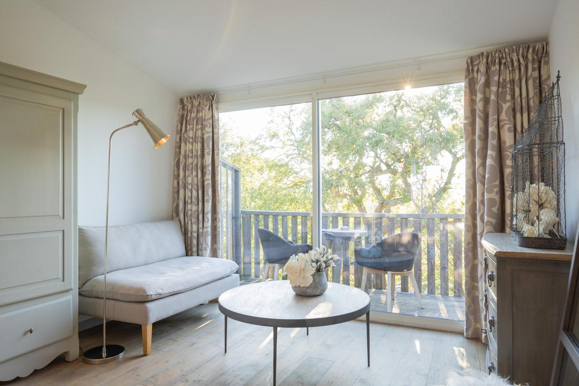 Hotel Font Mourier Cogolin Bagian luar foto