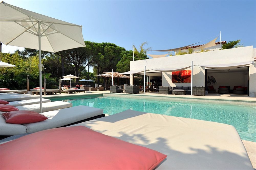 Hotel Font Mourier Cogolin Bagian luar foto