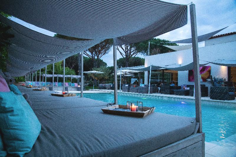 Hotel Font Mourier Cogolin Bagian luar foto